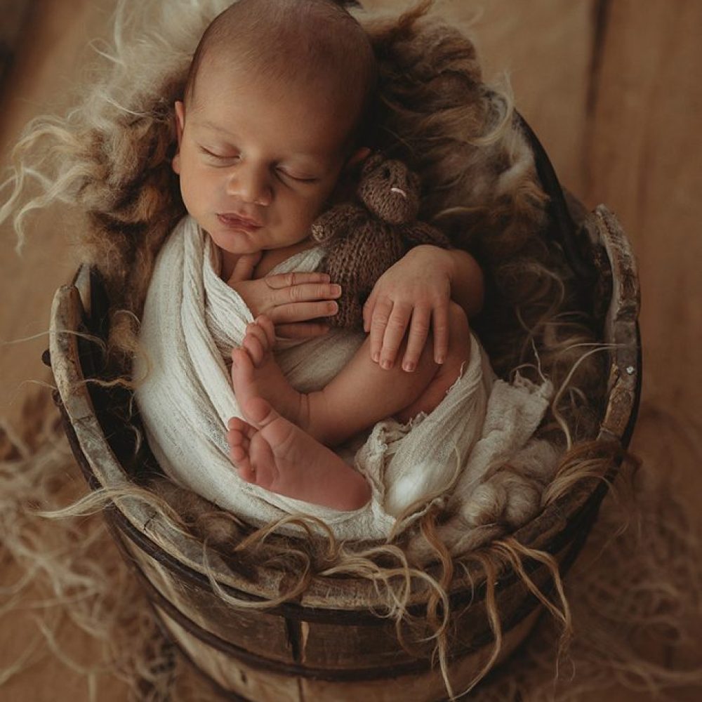 MelanieÖhmPhotography-Newborn-Neugeborenenshooting-Familienfotos-Vorarlberg-01